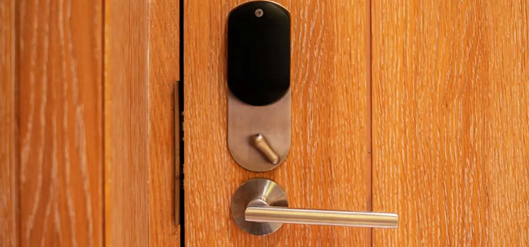 Automatic Locking Door Knob Newmarket